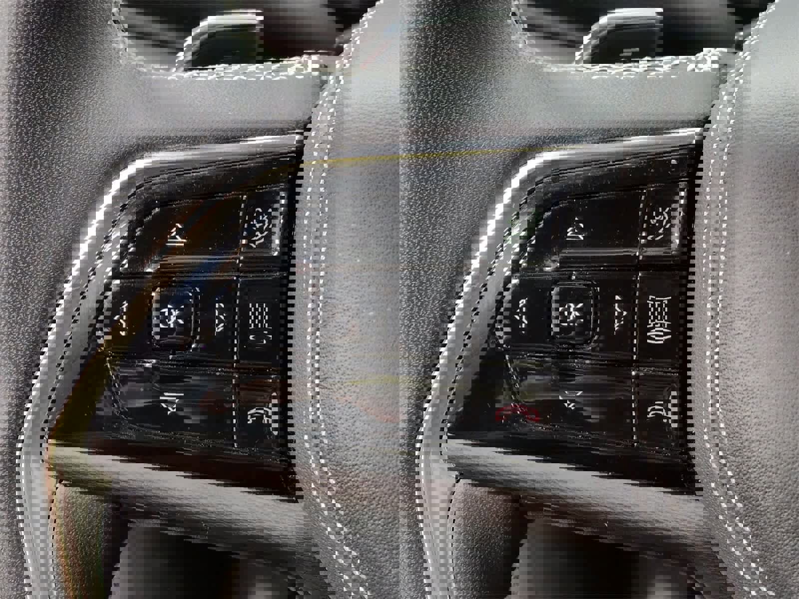 Certified 2023 Jeep Grand Cherokee L Overland image 26