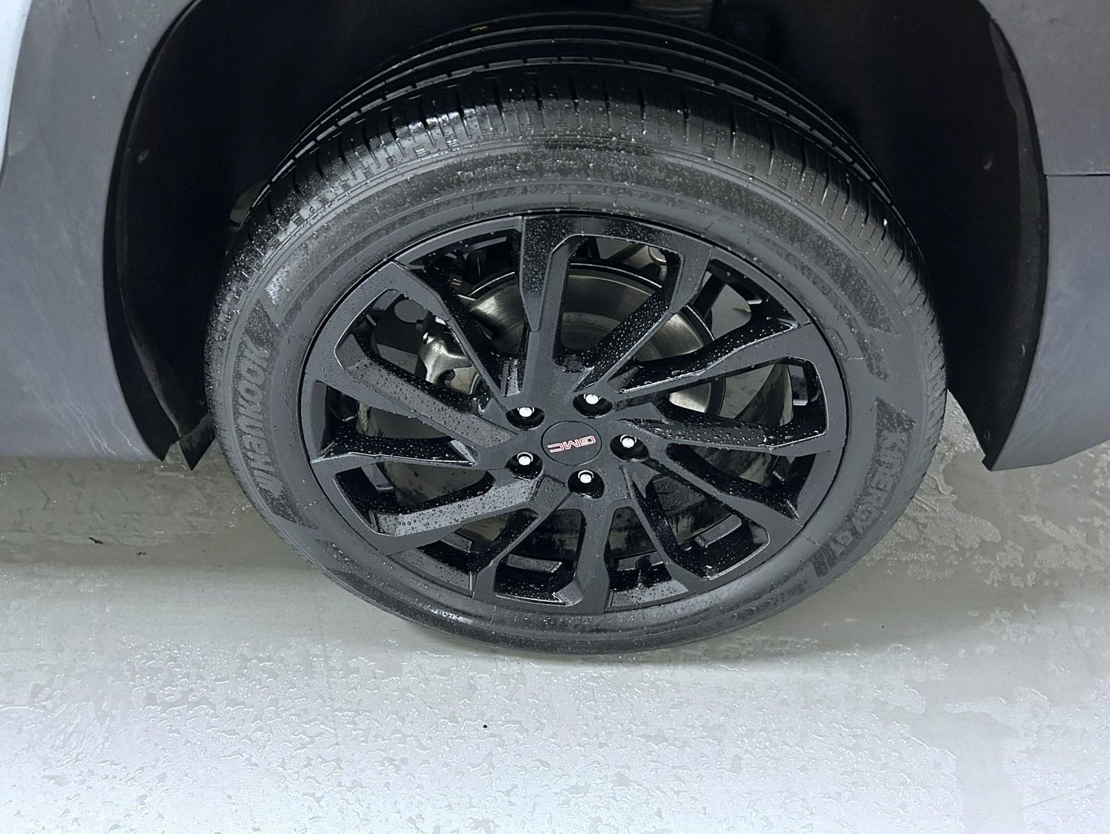 Used 2023 GMC Terrain SLE w/ Elevation Edition image 22