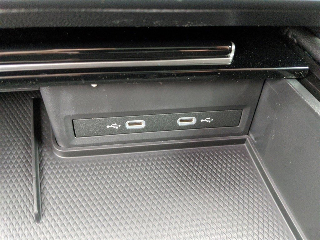 New 2025 Volkswagen Atlas SEL image 35