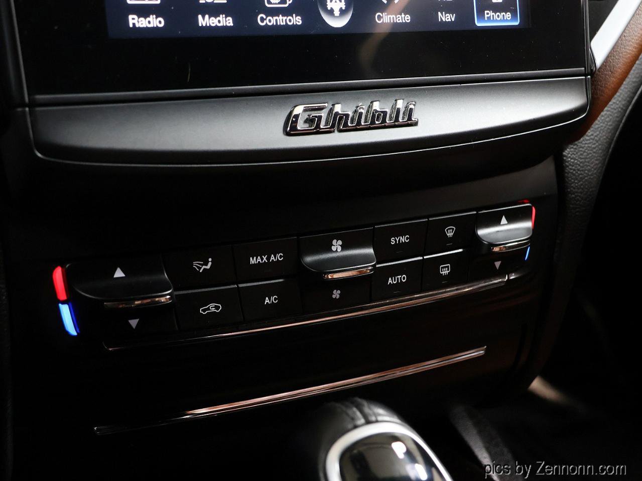 Used 2017 Maserati Ghibli S Q4 AWD/4WD image 34
