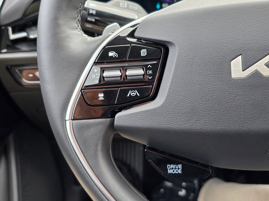 Certified 2024 Kia Niro Wind w/ Wind Preserve Package FWD image 19
