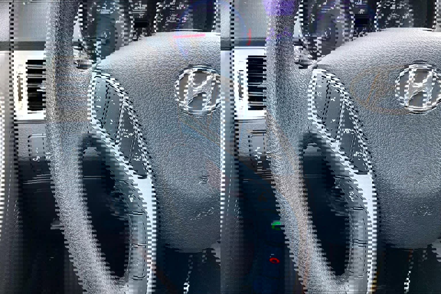 Used 2017 Hyundai Elantra GT image 21