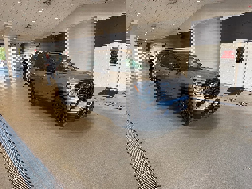 New 2026 GMC Terrain Elevation w/ Elevation Premium Package image 4