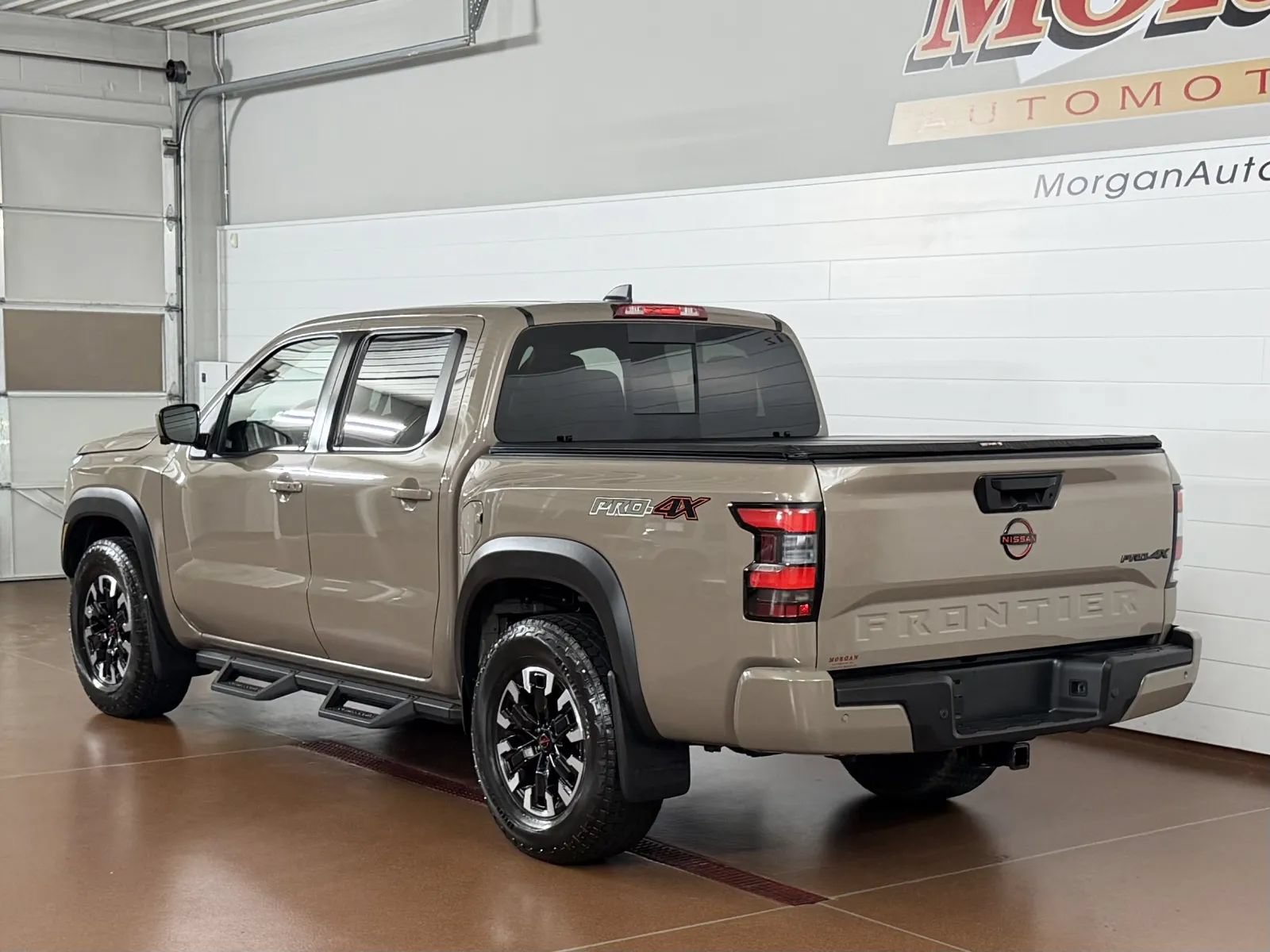 Used 2024 Nissan Frontier PRO-4X w/ Pro Convenience Package AWD/4WD image 5