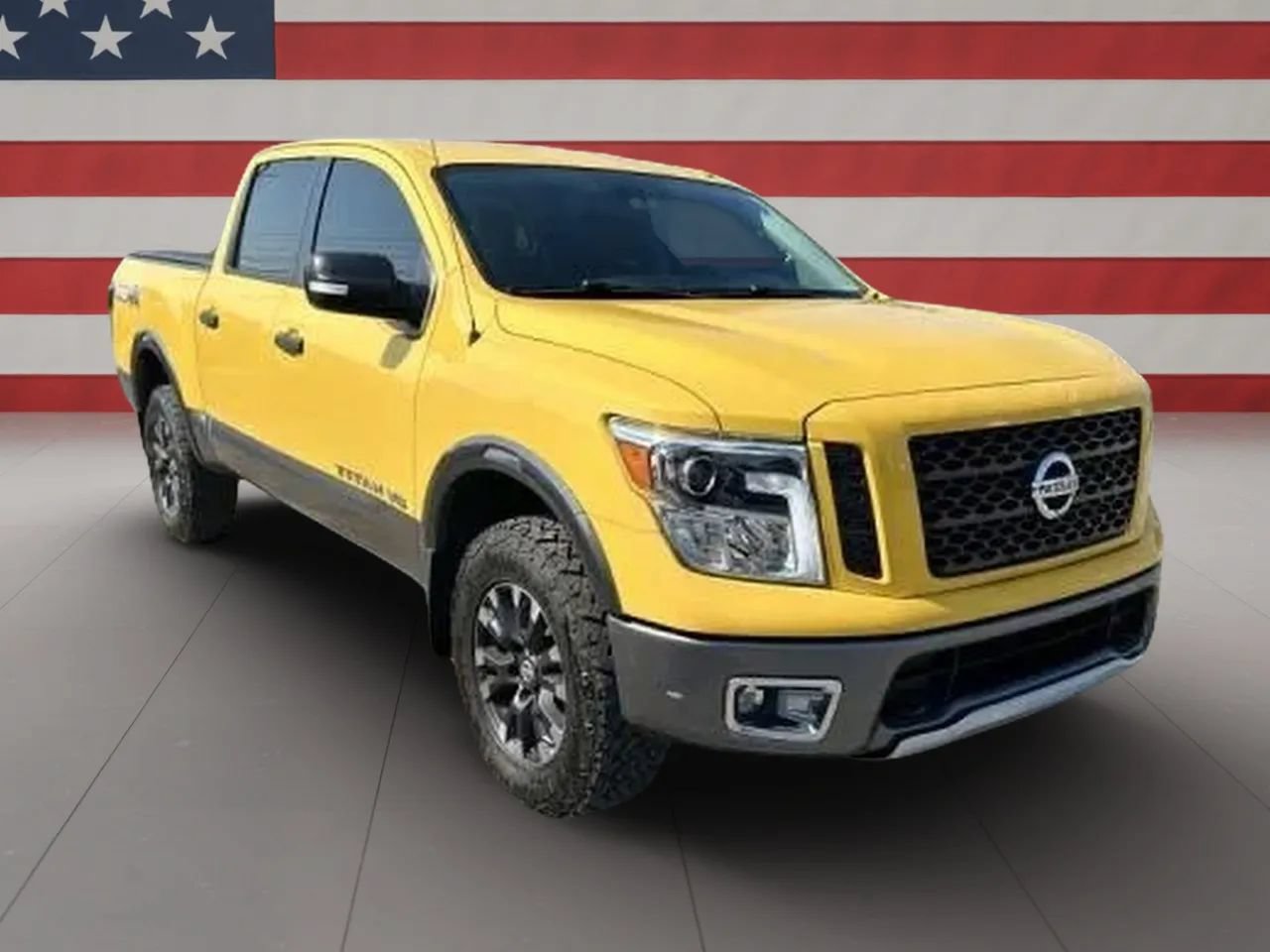 Used 2018 Nissan Titan PRO-4X AWD/4WD image 2