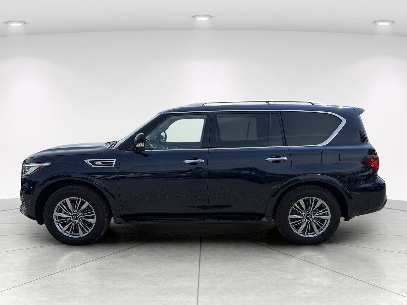 Used 2021 INFINITI QX80 Luxe w/ Cargo Package AWD/4WD image 7