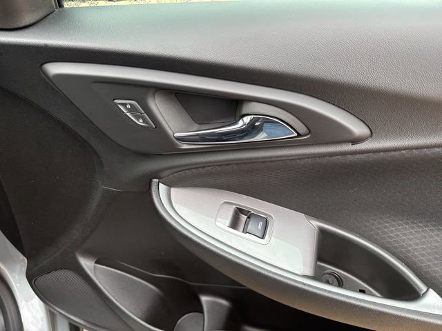 Used 2024 Chevrolet Malibu LT image 46