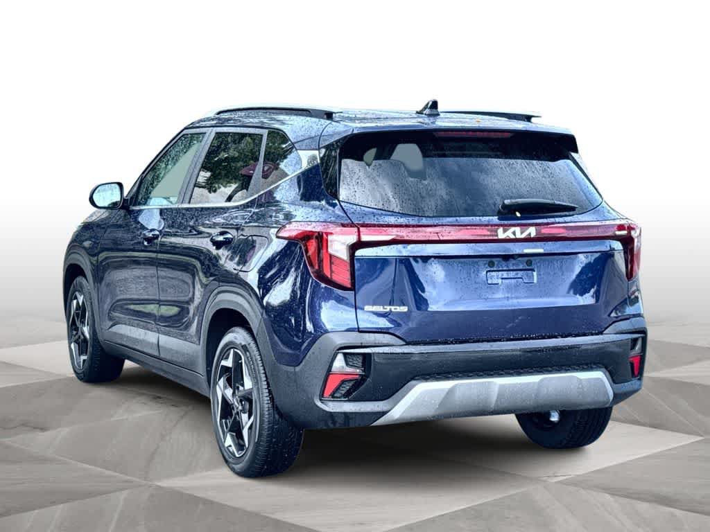 Used 2024 Kia Seltos EX FWD image 6