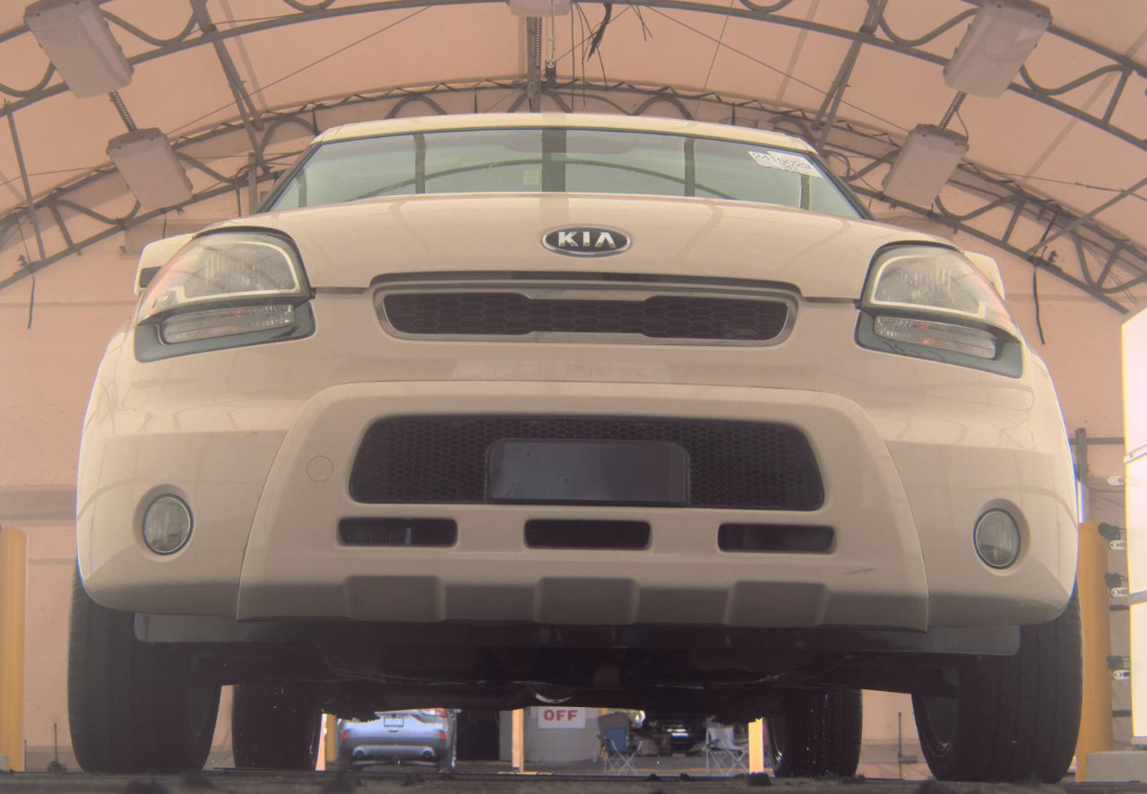 Used 2011 Kia Soul ! image 8