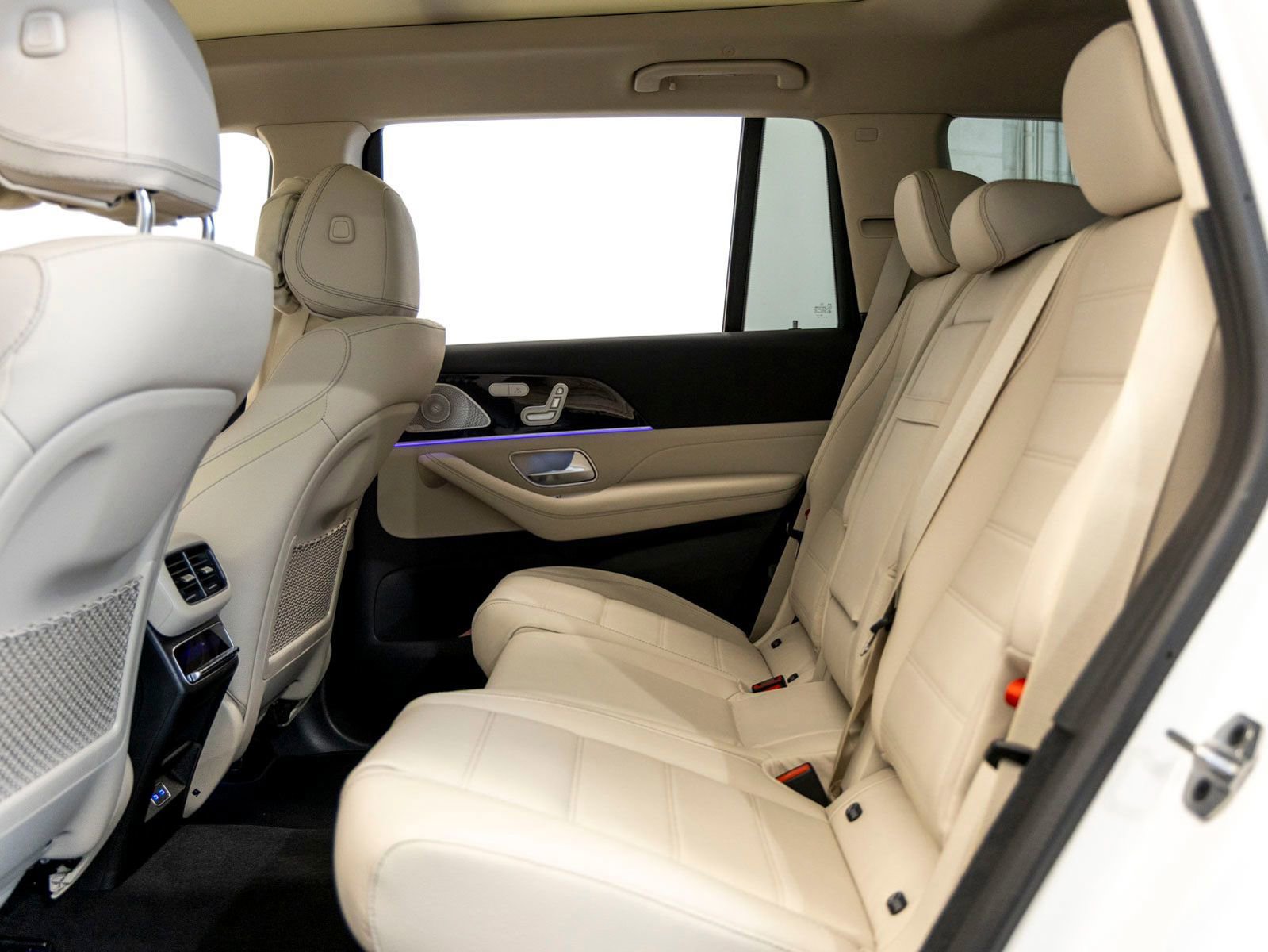 Used 2026 Mercedes-Benz GLS 450 4MATIC image 21