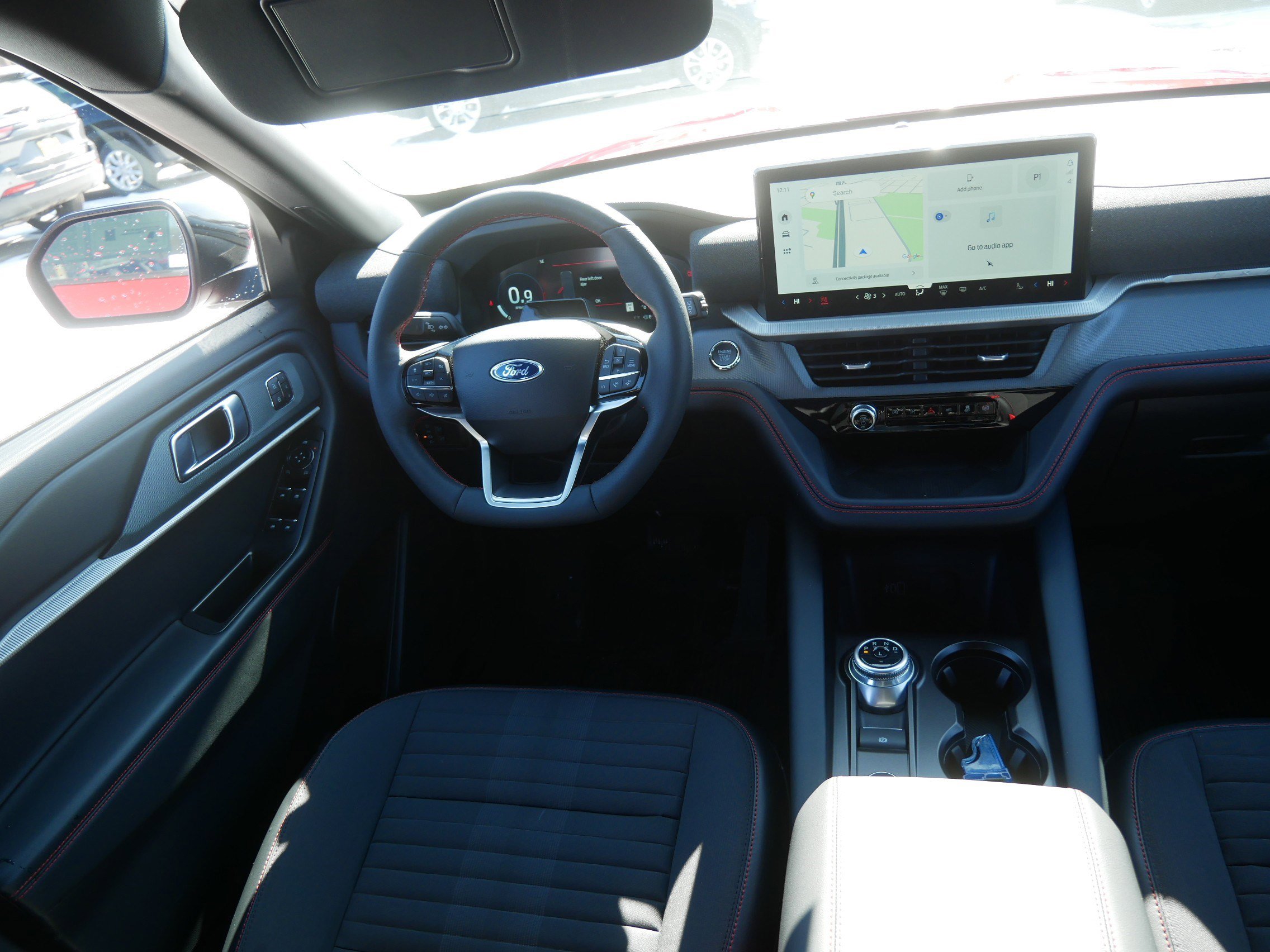 Used 2026 Ford Explorer ST-Line w/ ST-Line Street Pack image 9