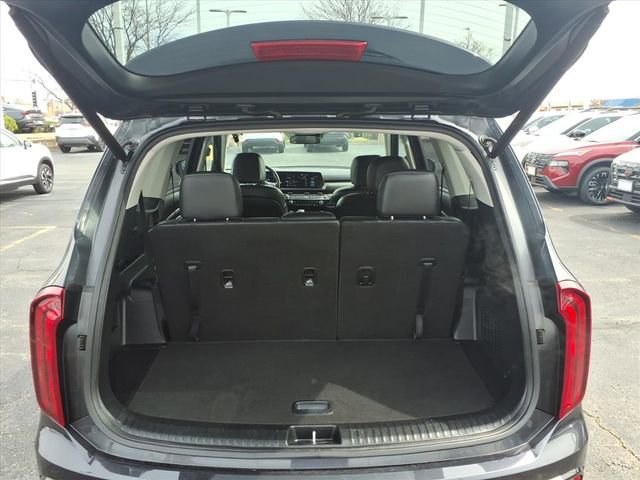 Used 2025 Kia Telluride S image 30