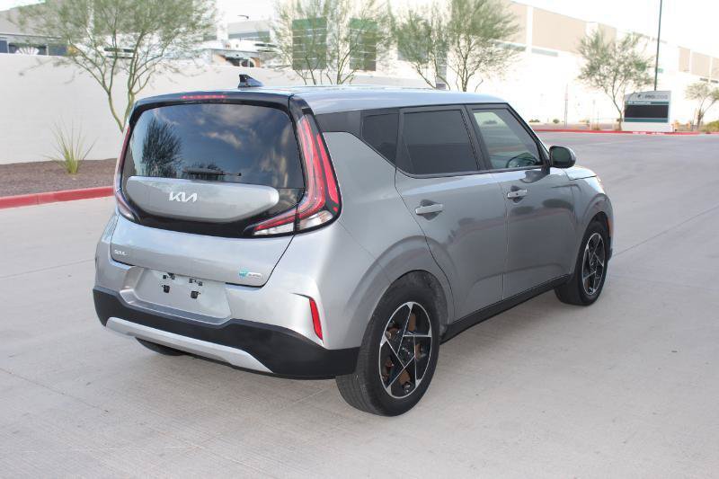 Used 2023 Kia Soul EX FWD image 5