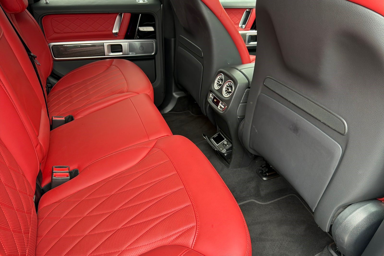 Used 2024 Mercedes-Benz G 63 AMG 4MATIC image 34
