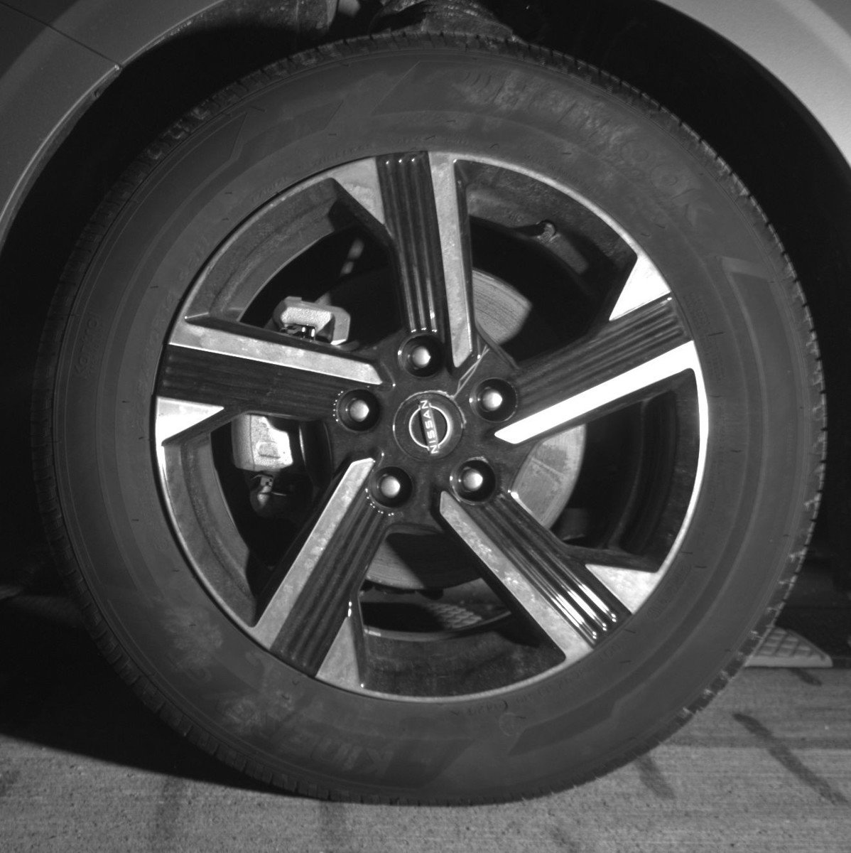 Used 2025 Nissan Sentra SV FWD image 12