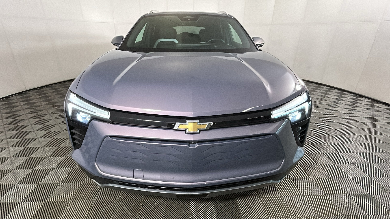 Used 2024 Chevrolet Blazer EV LT AWD/4WD image 9