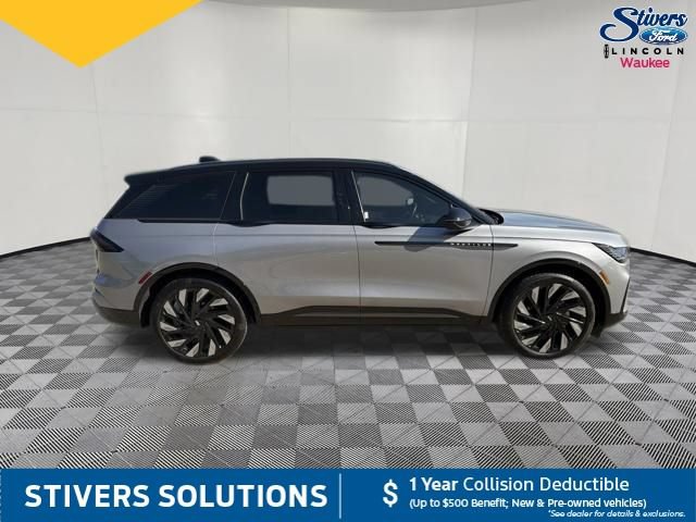 Used 2025 Lincoln Nautilus Reserve w/ Jet Appearance Package AWD/4WD image 5