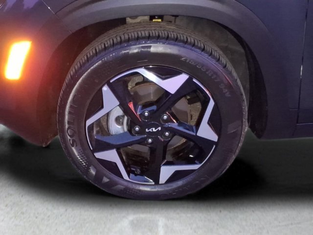 Used 2025 Kia Seltos S FWD image 9