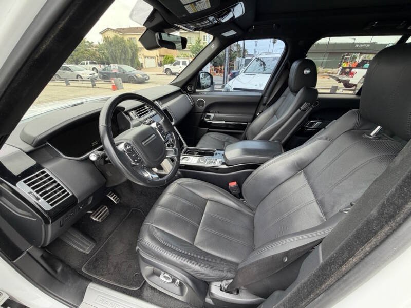 Used 2017 Land Rover Range Rover Supercharged AWD/4WD image 12