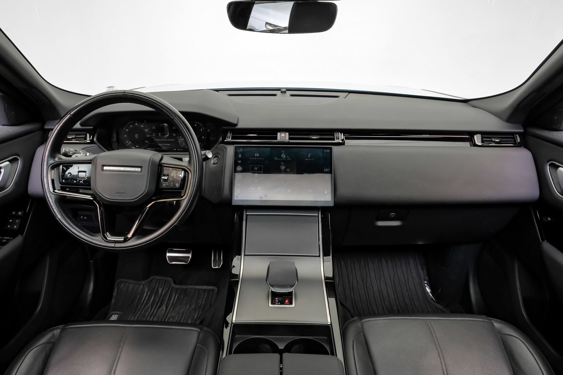 Used 2024 Land Rover Range Rover Velar Dynamic SE AWD/4WD image 19