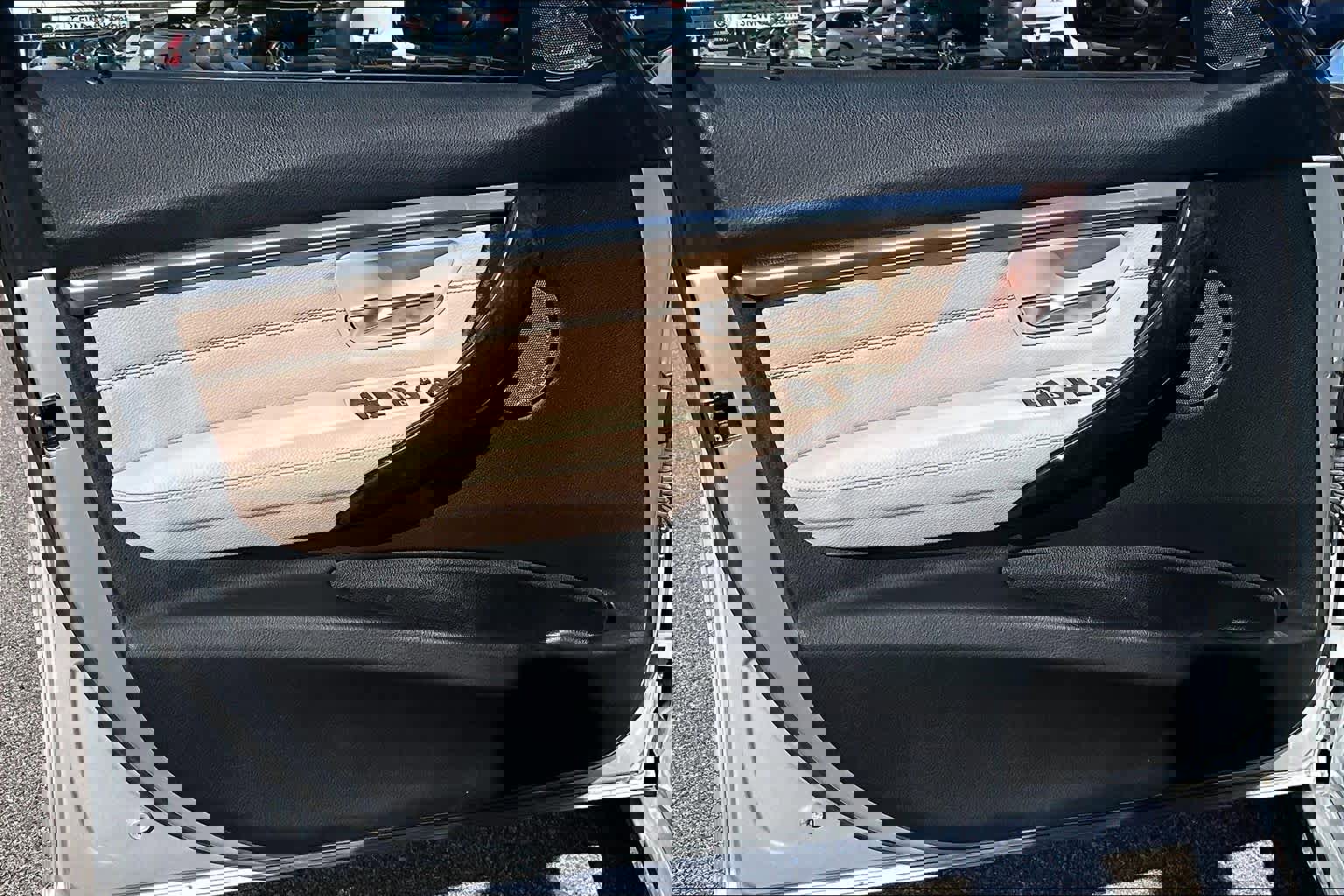 Used 2016 BMW 328i Sedan image 23