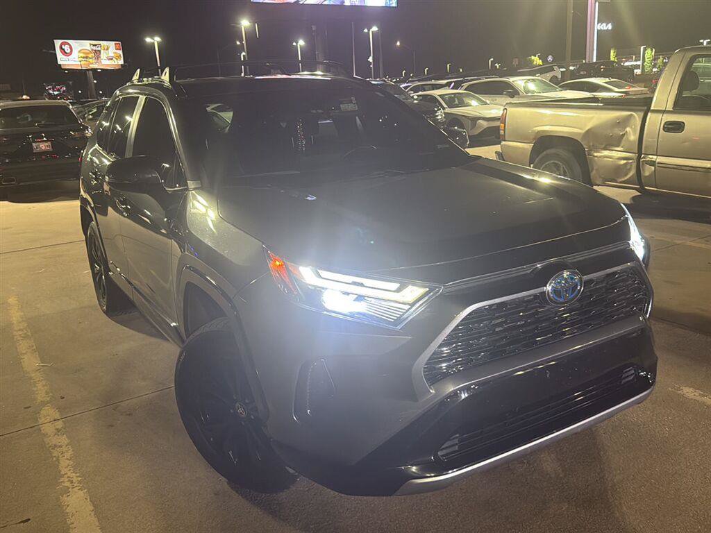 Used 2022 Toyota RAV4 SE