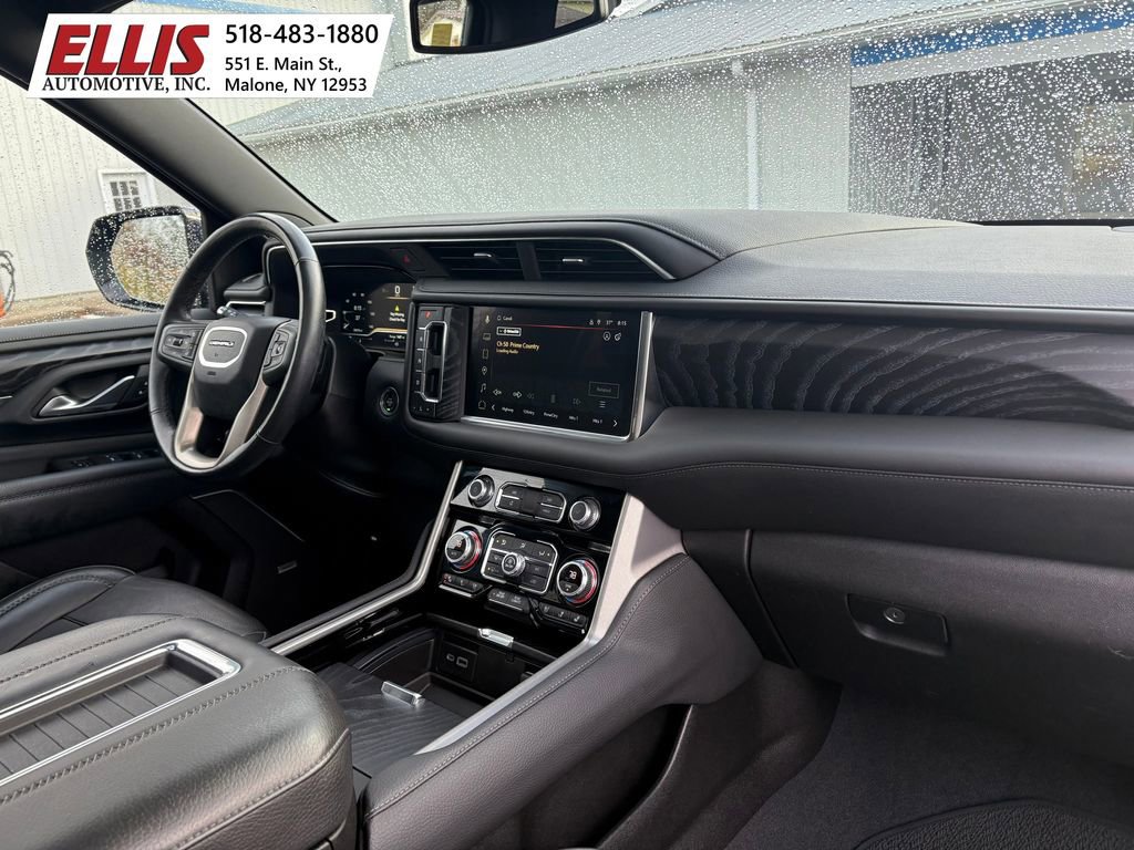 Used 2022 GMC Yukon XL Denali image 25