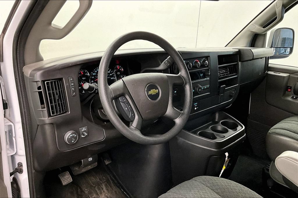 Used 2025 Chevrolet Express 2500 w/ Driver Convenience Package RWD image 13
