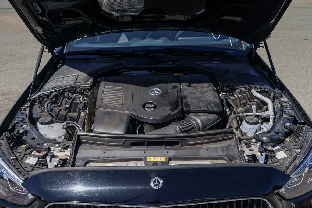 Used 2025 Mercedes-Benz C 300 4MATIC Sedan image 30