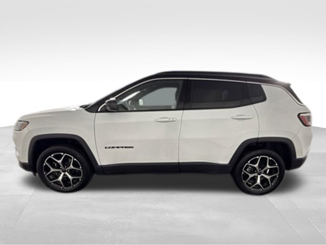 Used 2025 Jeep Compass Limited AWD/4WD image 5