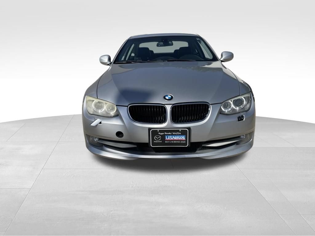 Used 2011 BMW 328i xDrive Coupe AWD/4WD image 2