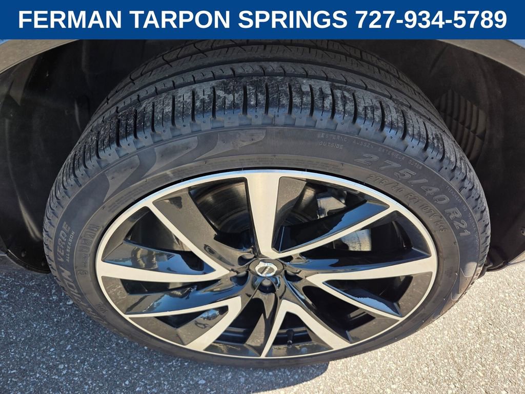 Certified 2025 Volvo XC90 B6 Plus image 11