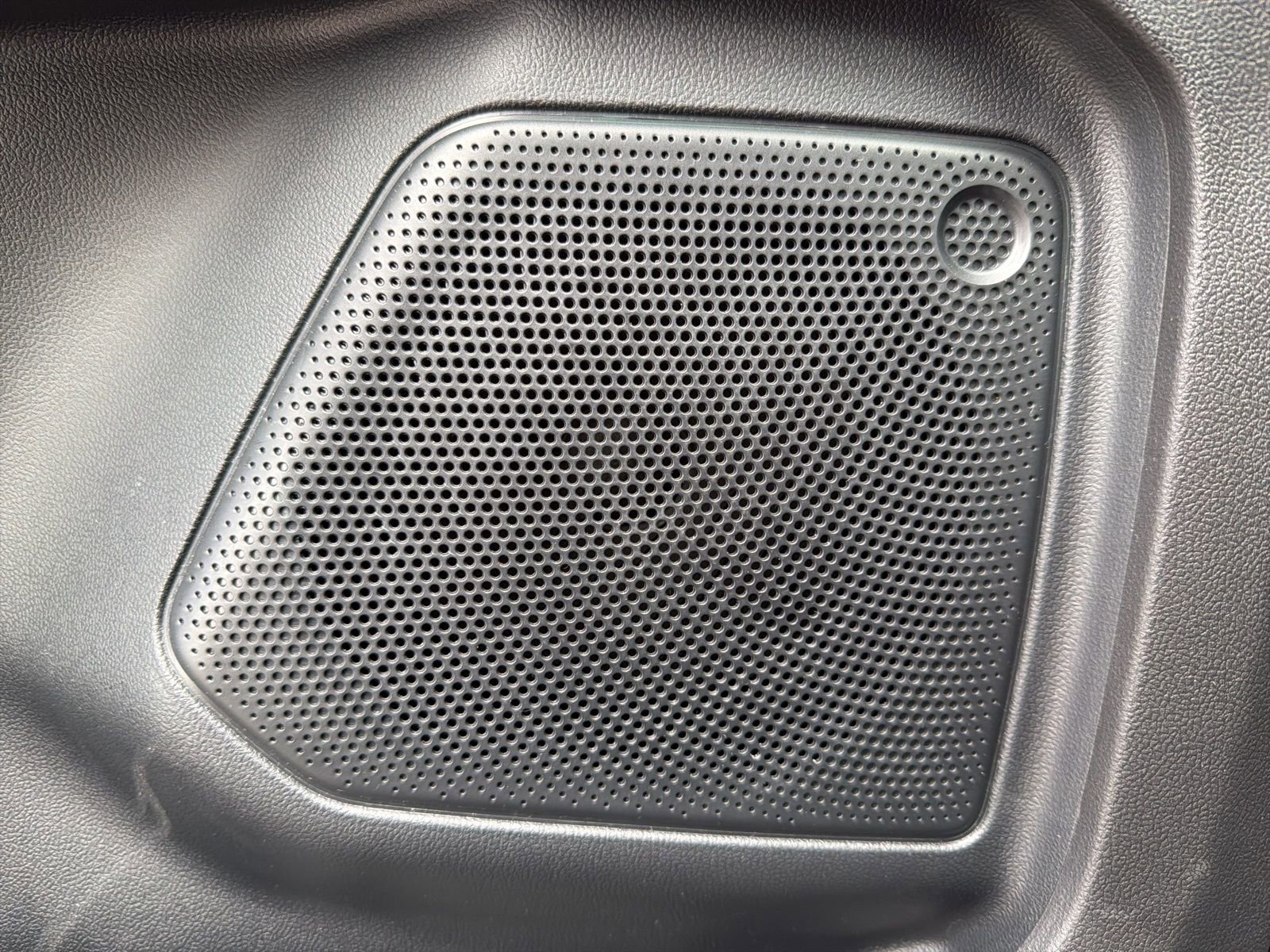 Used 2025 Ford Escape Platinum AWD/4WD image 16