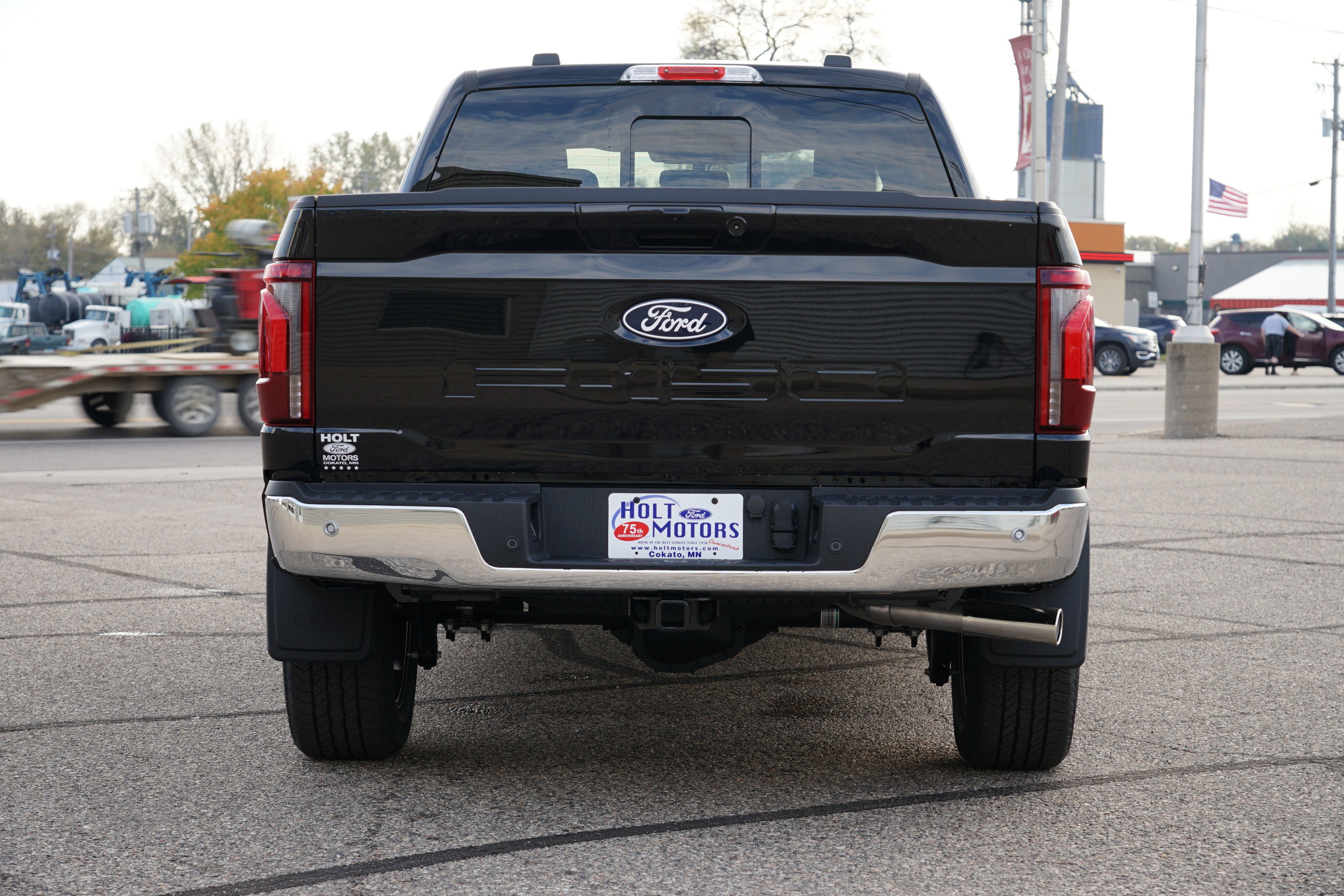 New 2025 Ford F150 Lariat w/ Equipment Group 502A High image 4