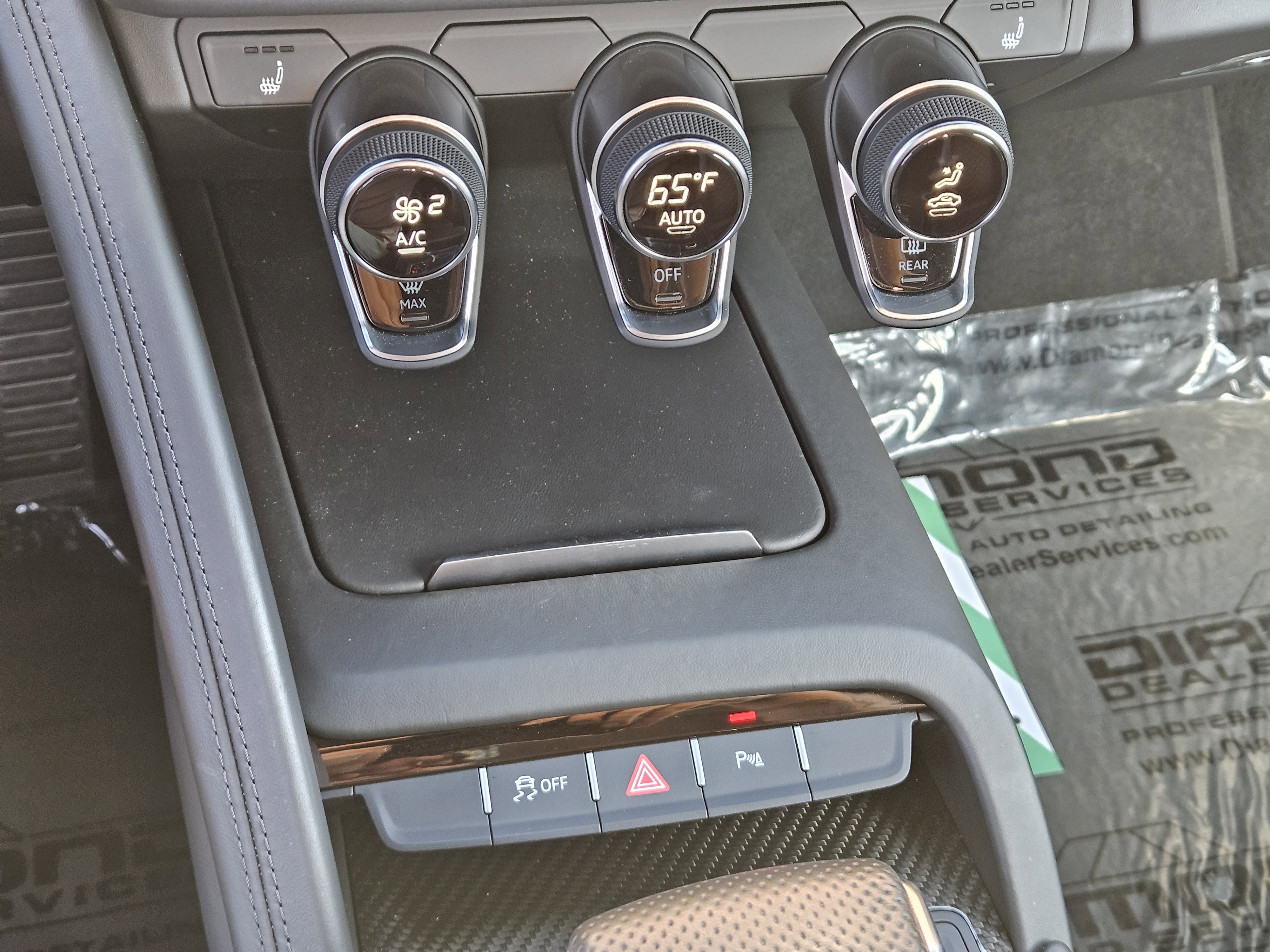 Used 2020 Audi R8 V10 w/ Carbon Exterior Package image 21