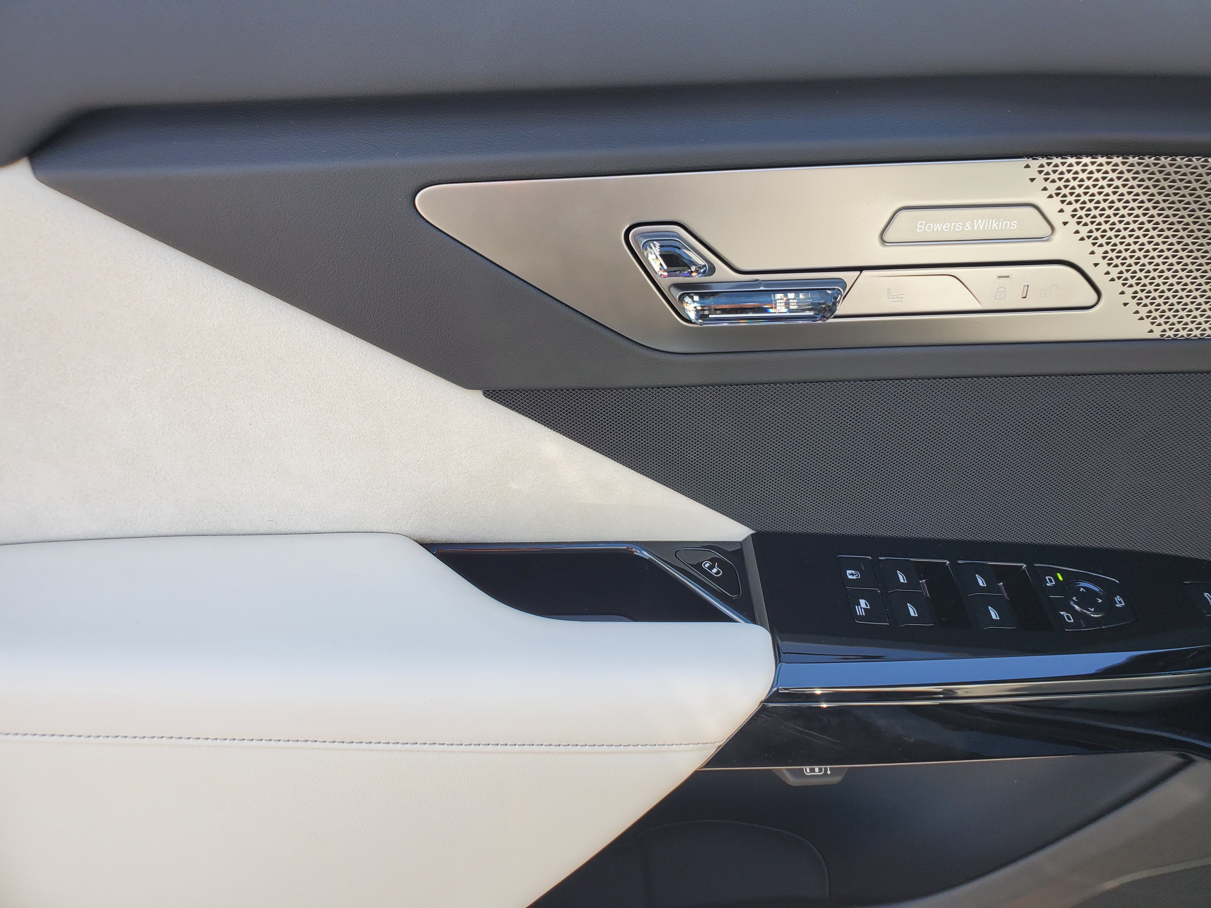 New 2027 BMW 740i xDrive w/ Executive Package AWD/4WD image 24