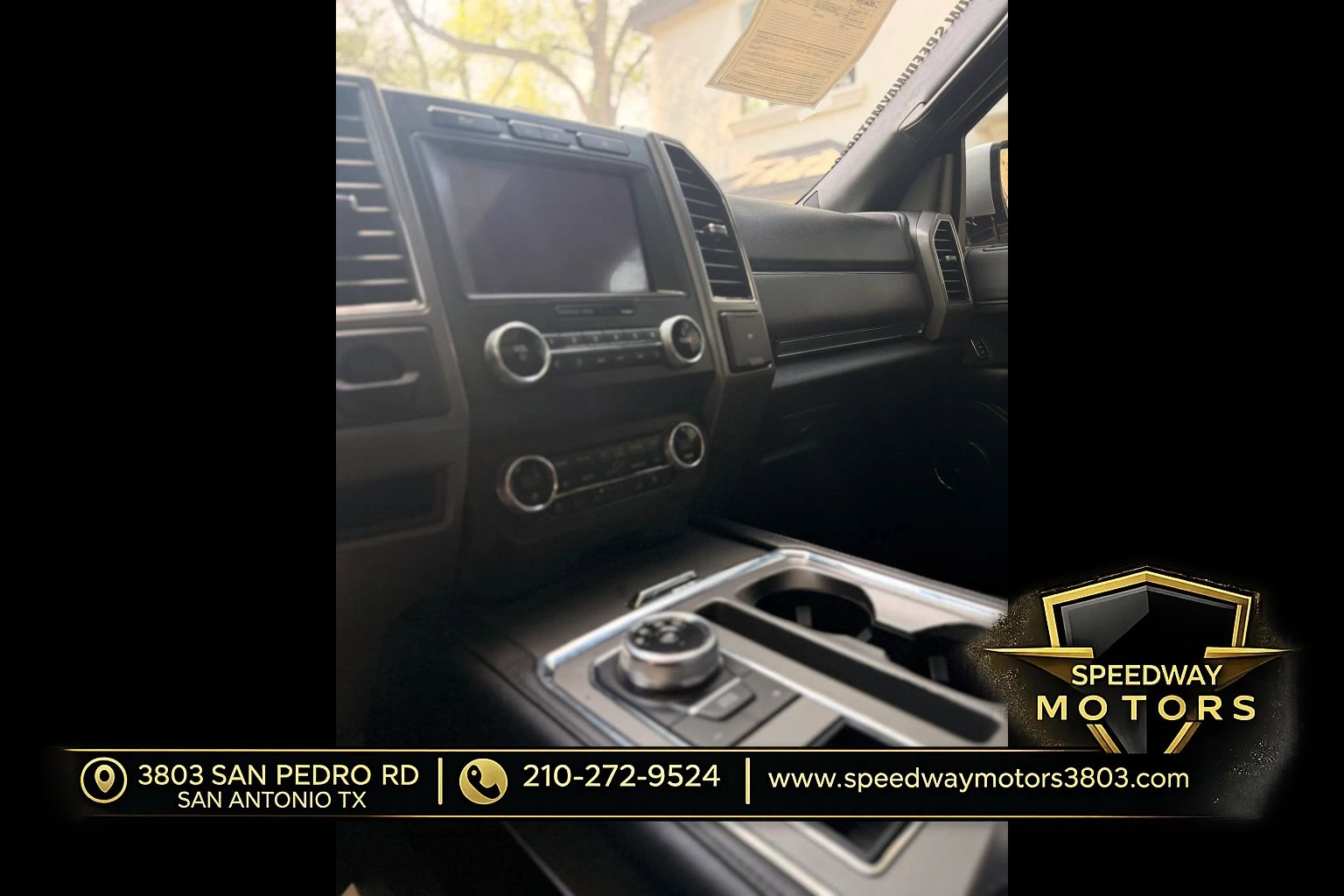 Used 2019 Ford Expedition XLT w/ Equipment Group 202A RWD image 18
