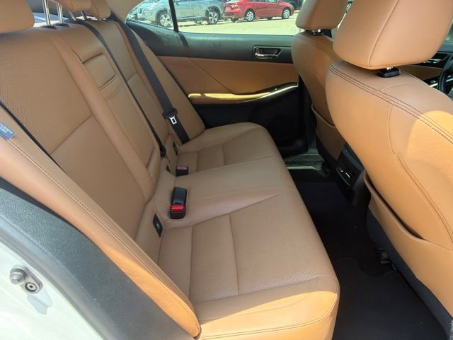 Used 2016 Lexus IS 200t w/ Premium Package RWD image 13