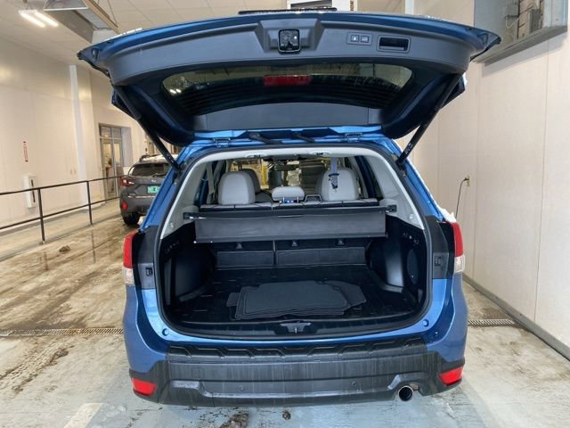Used 2023 Subaru Forester Limited image 7