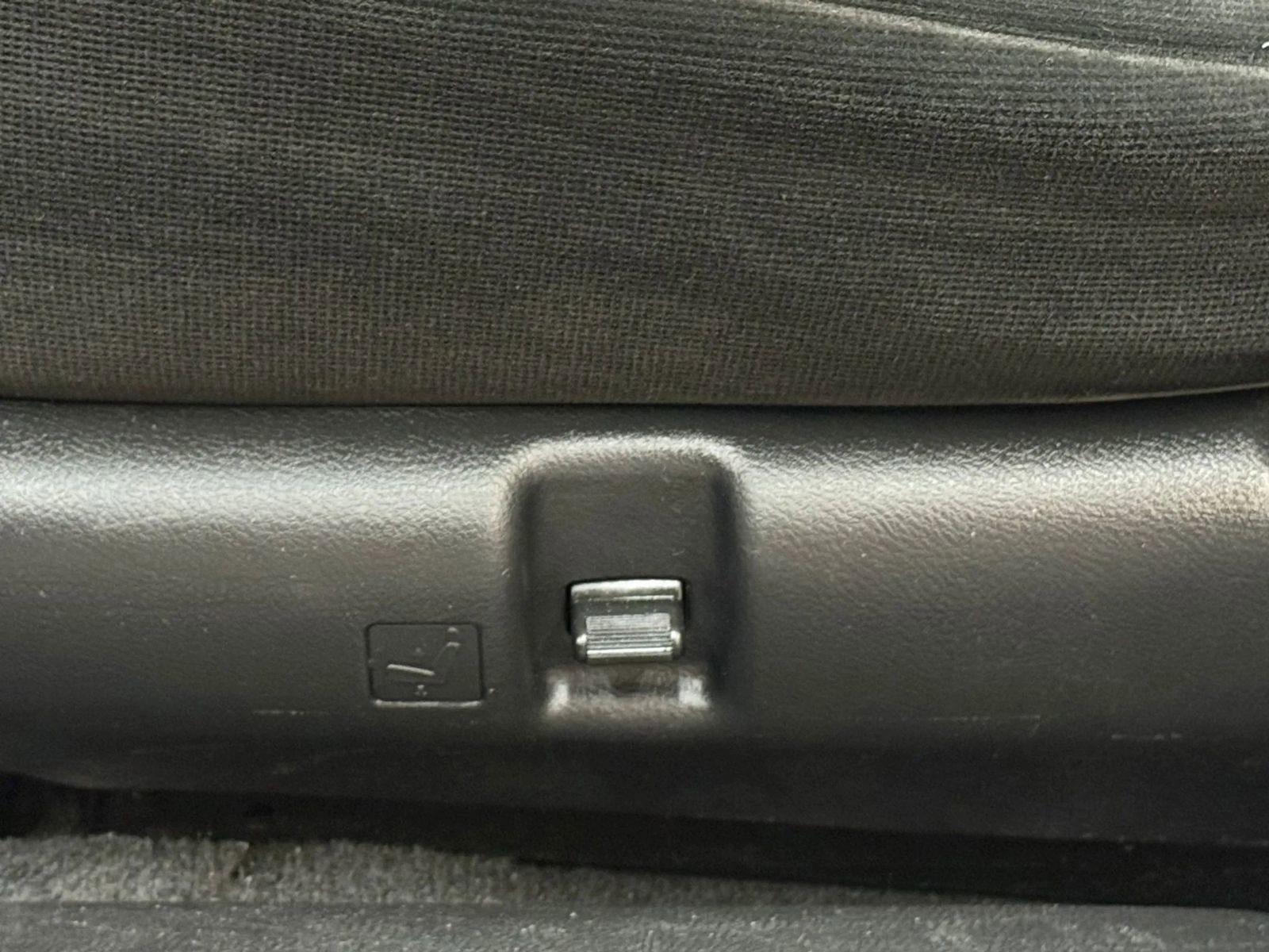 Used 2004 Honda Accord EX image 16