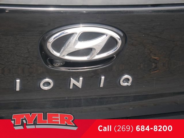 Used 2022 Hyundai Ioniq SEL FWD image 13
