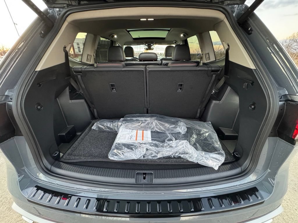 New 2026 Volkswagen Atlas Peak Edition AWD/4WD image 28