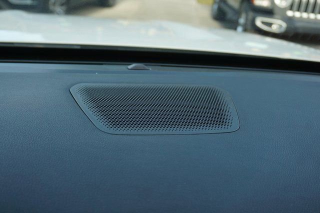 Certified 2022 Ford Explorer Limited w/ Limited Technology Package image 25