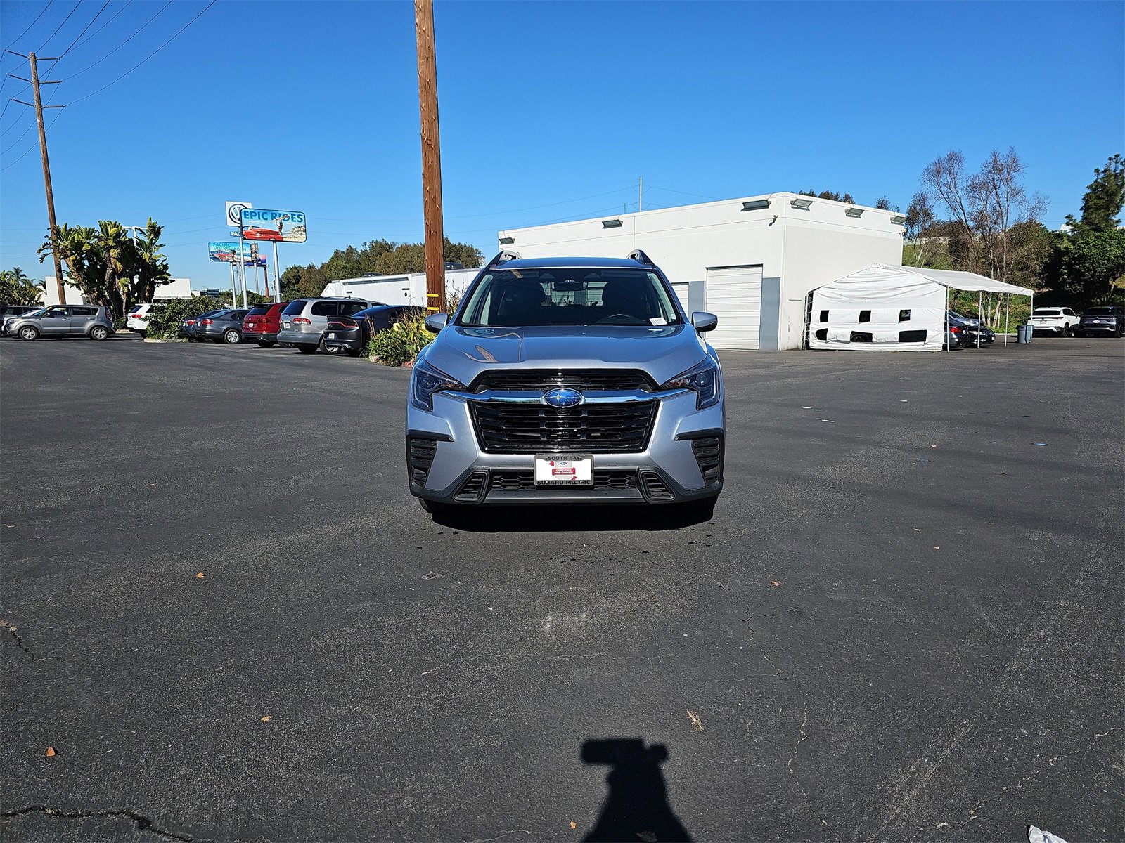 Used 2023 Subaru Ascent Premium w/ Convenience Package image 2