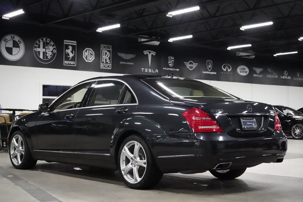 Used 2013 Mercedes-Benz S 550 4MATIC image 3
