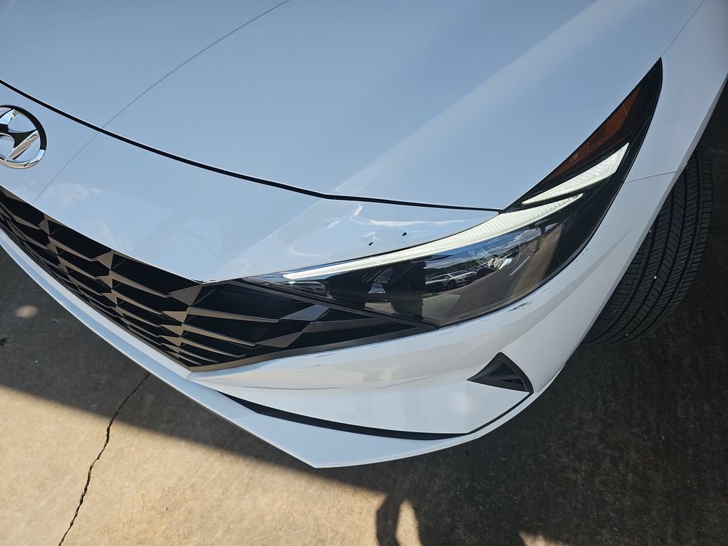 Certified 2023 Hyundai Elantra SE FWD image 29