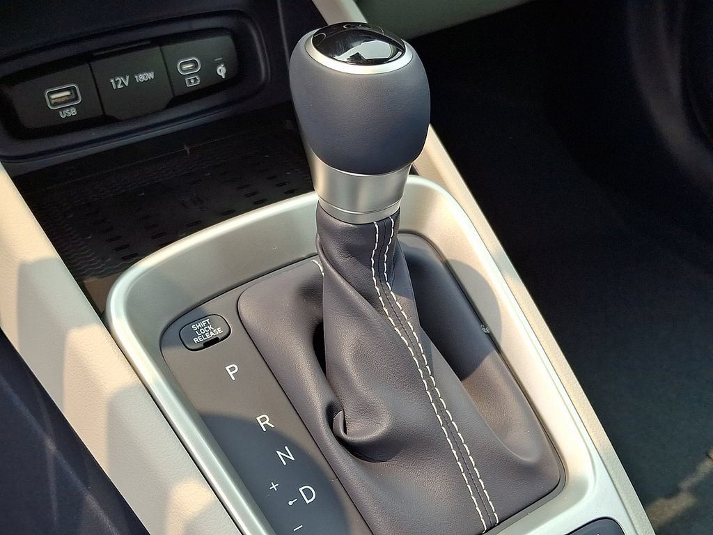 New 2026 Hyundai Venue SEL FWD image 11