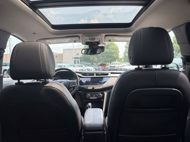 Used 2020 Buick Encore GX Essence w/ Experience Buick Package FWD image 8
