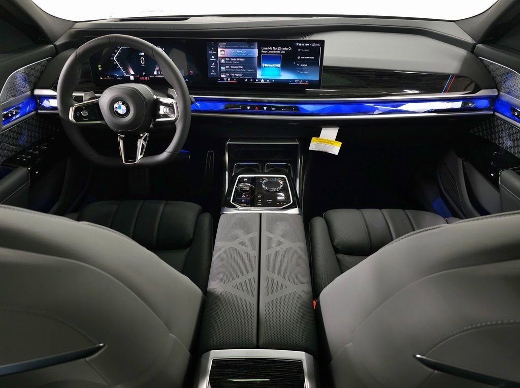 New 2026 BMW 760i xDrive w/ Executive Package image 9