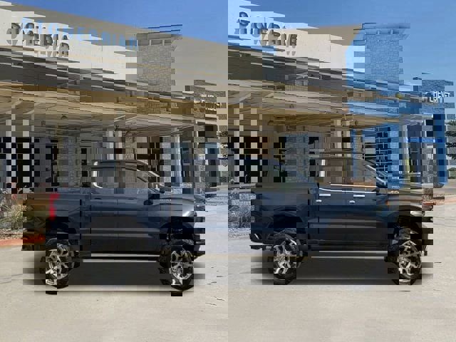 Used 2020 Chevrolet Silverado 1500 High Country w/ Technology Package image 4